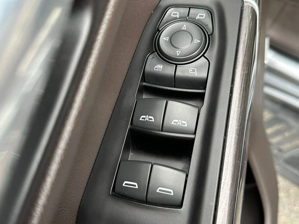 2019 Chevrolet Silverado 1500 LTZ - Photo 22
