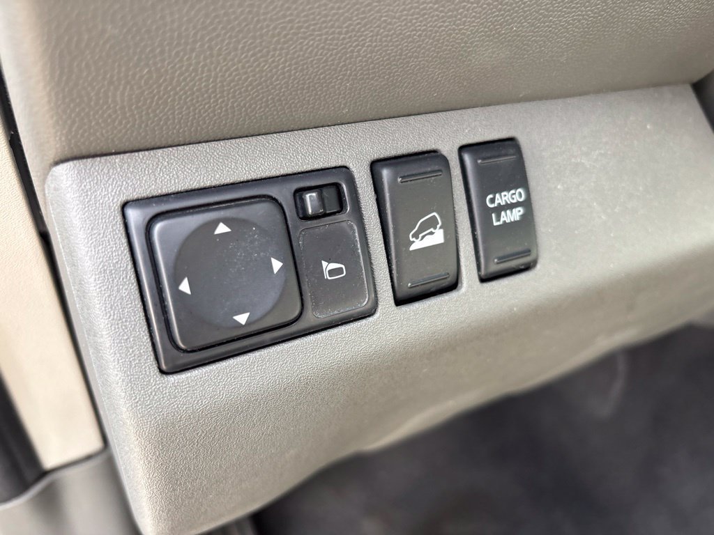 Used 2019 Blue Nissan SV image 18
