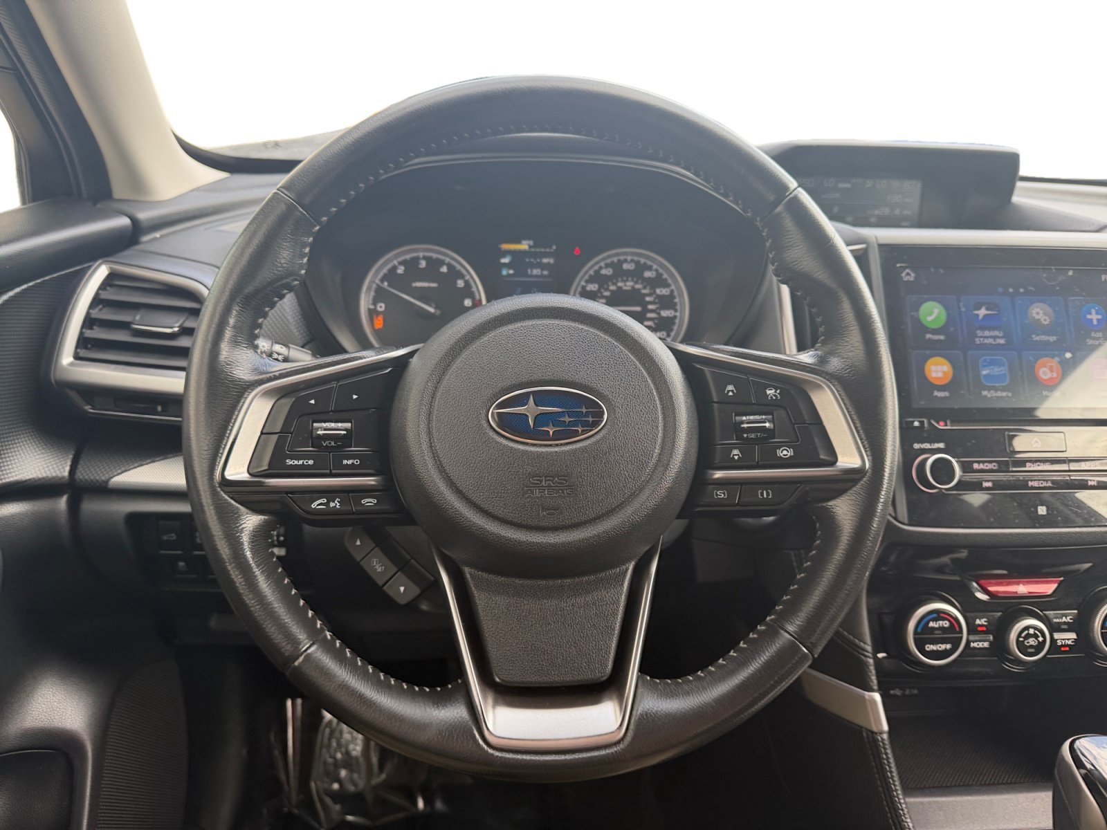 Used 2020 Magnetite Gray Metallic Subaru Limited image 10