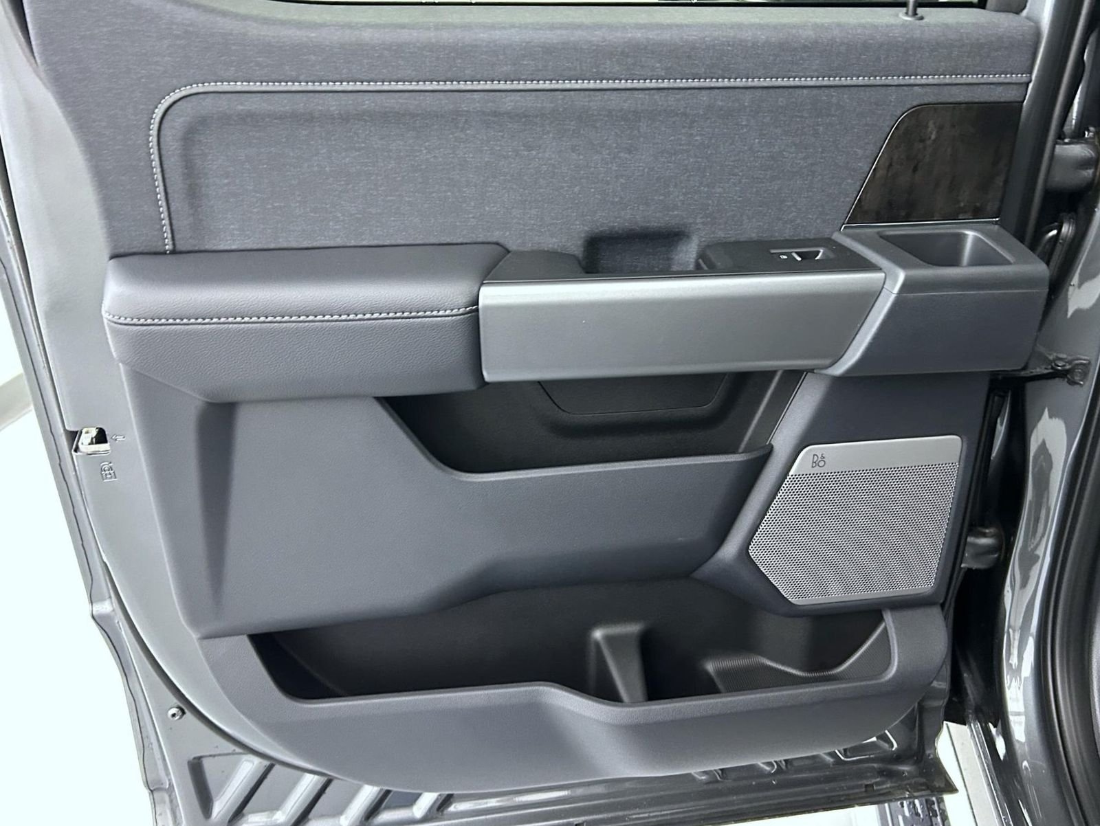 New 2026 Carbonized Gray Metallic Ford Lariat image 20