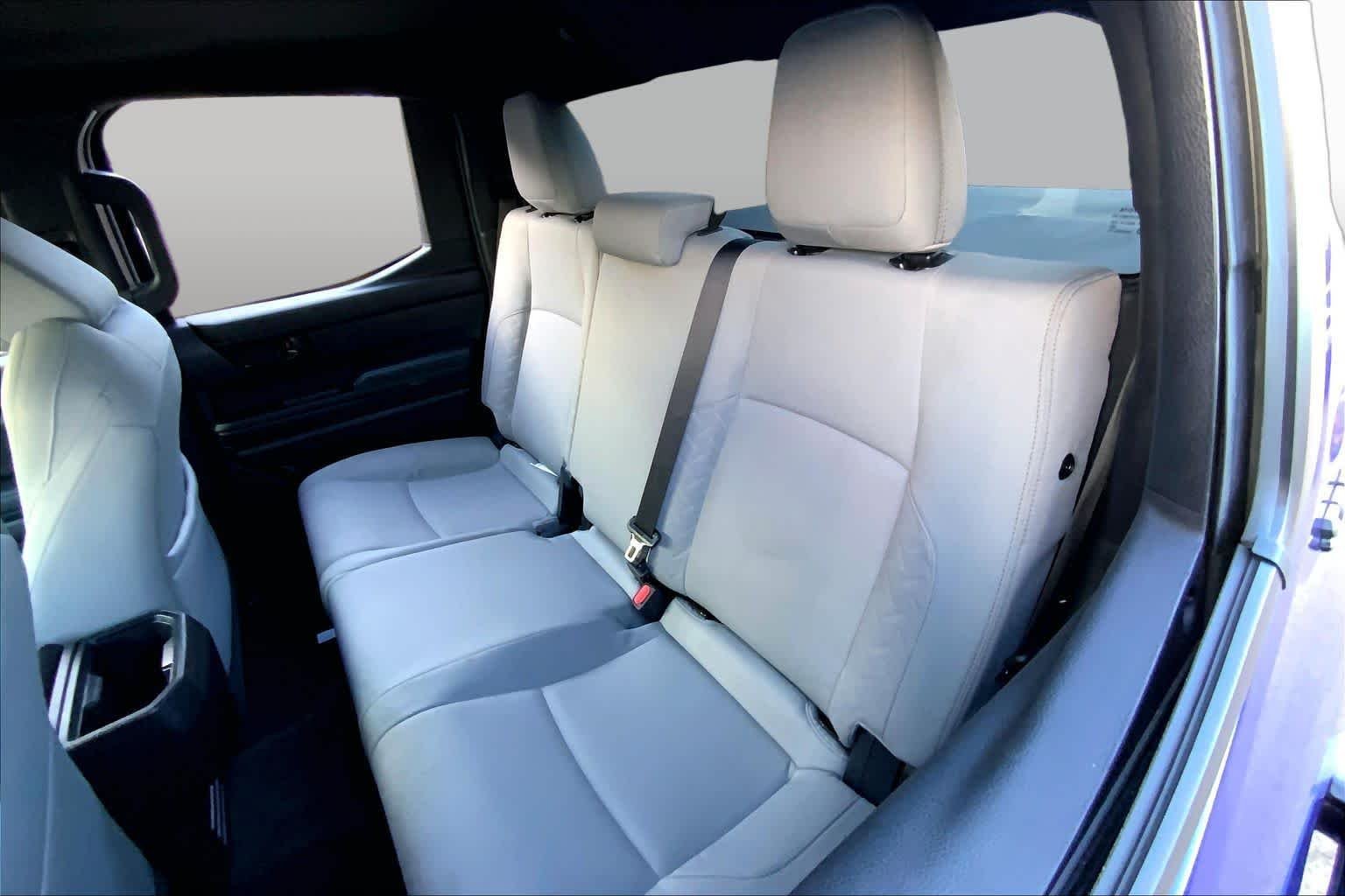 Used 2025 Blue Crush Metallic Toyota SR5 image 20