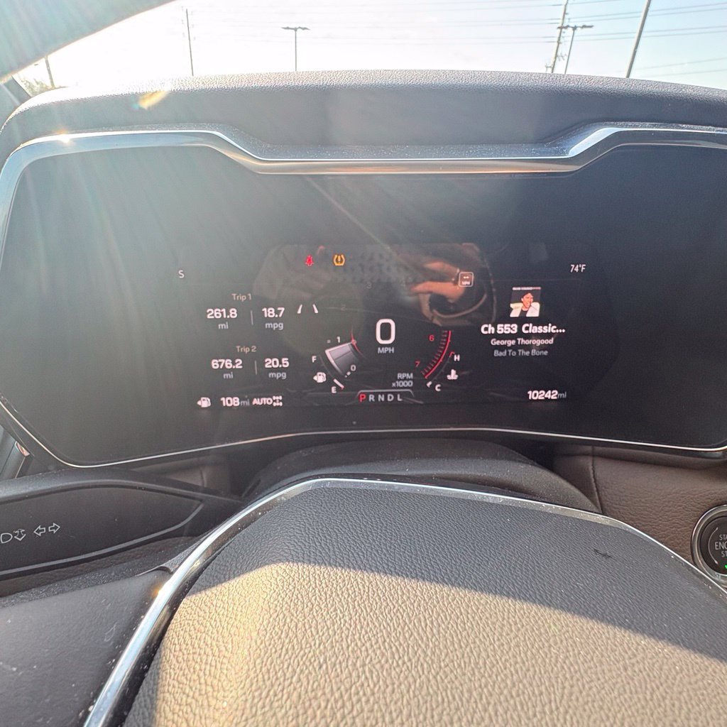 Used 2025 Sterling Metallic GMC Denali image 12
