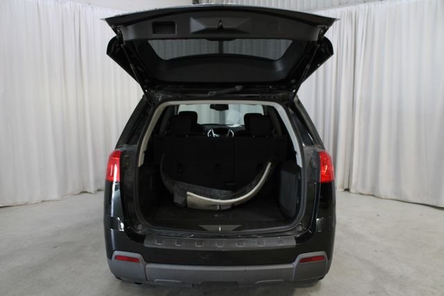 Used 2015 Black GMC SLE-1 image 31