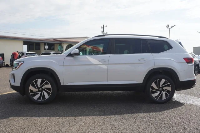 New 2026 Opal White Pearl Volkswagen 2.0T SE w/Technology image 13