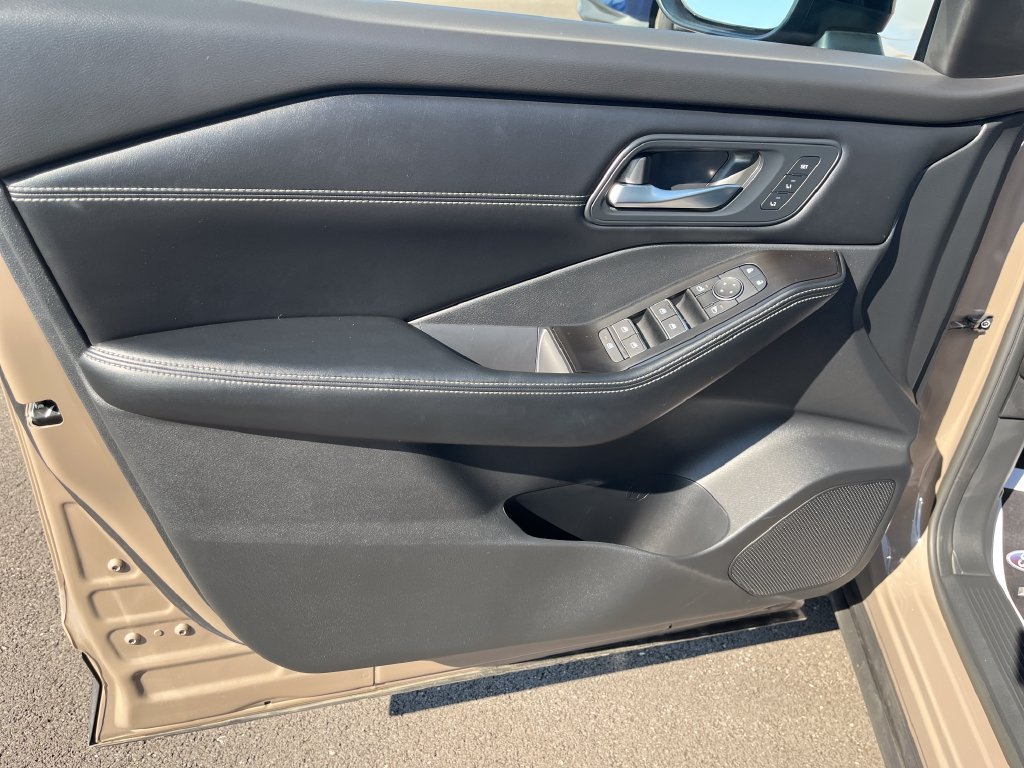 Certified Used 2025 Black Nissan SL image 11