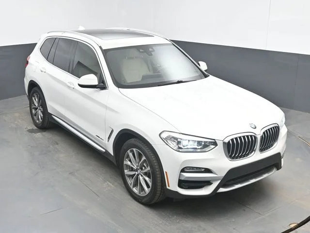 Used 2018 Alpine White BMW xDrive30i image 13