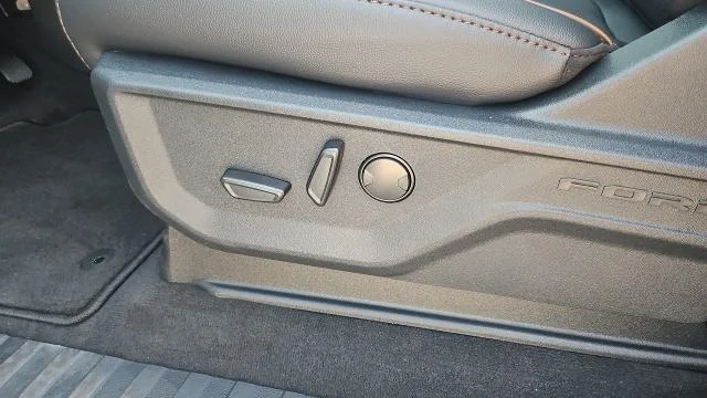 New 2026 Marsh Gray Ford Lariat 4WD image 33
