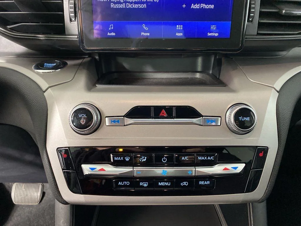 Used 2023 Black Metallic Ford XLT image 21