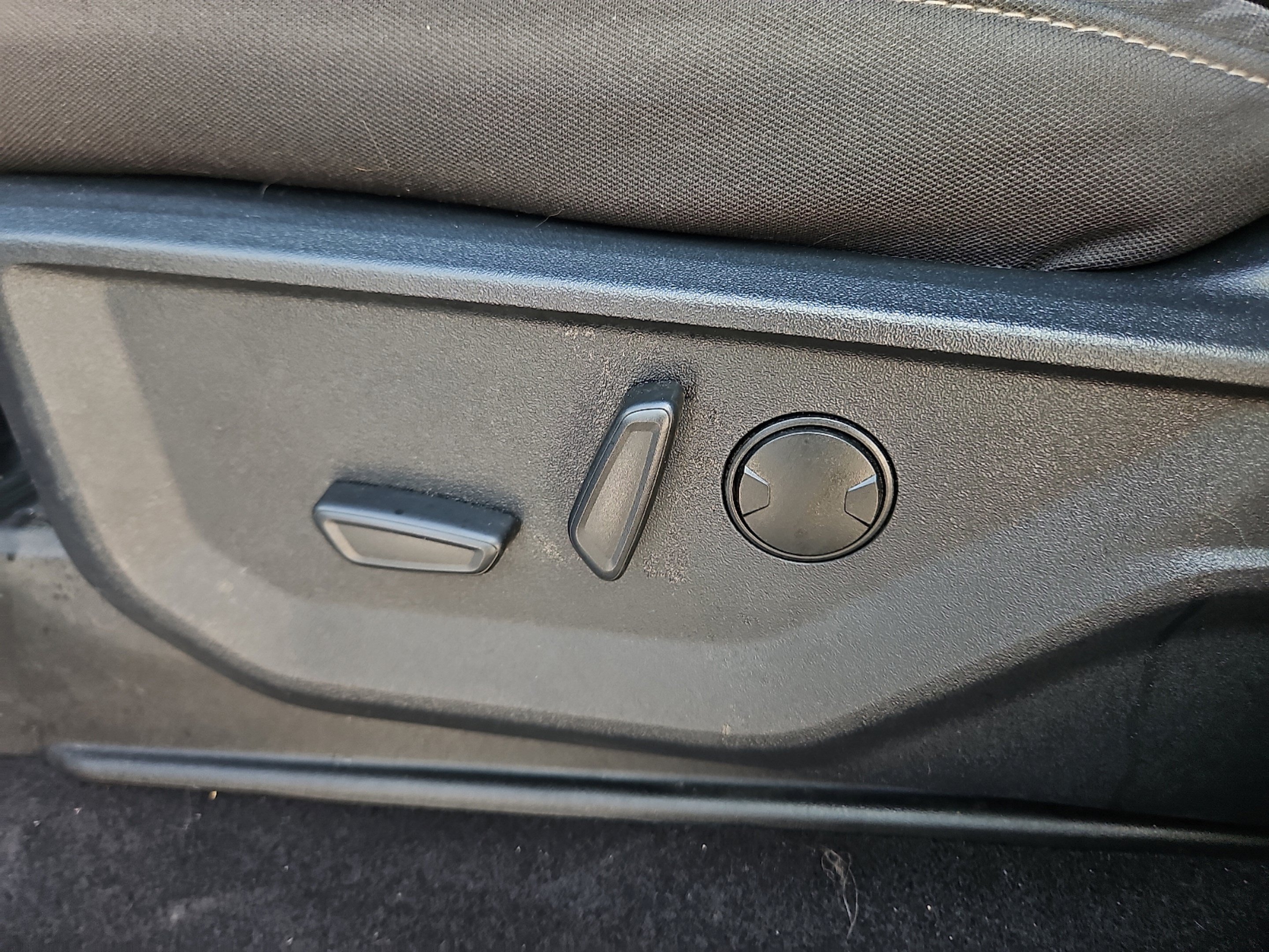 Used 2024 Silver Metallic Ford XLT image 14