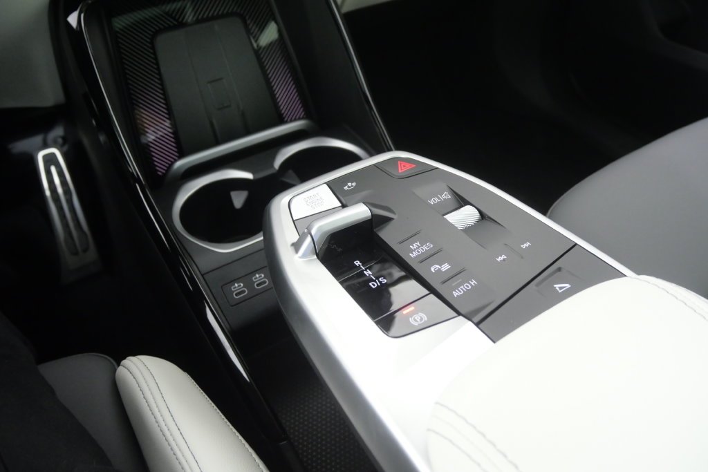 New 2027 Brooklyn Grey Metallic BMW xDrive28i image 25
