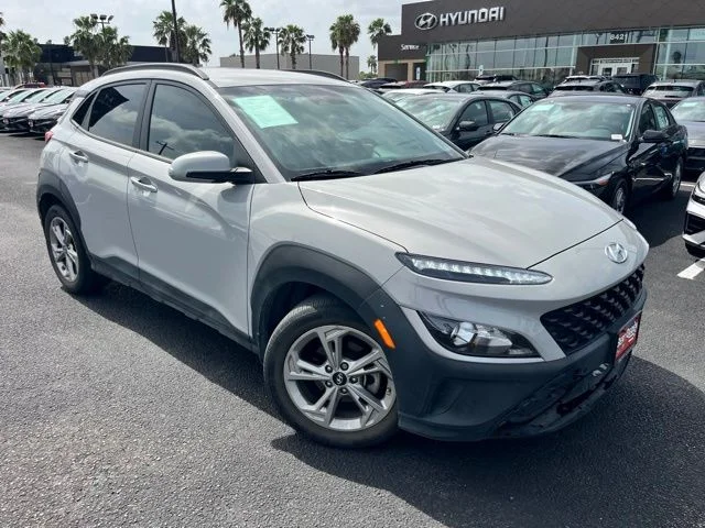 Used 2023 Silver Hyundai SEL image 1