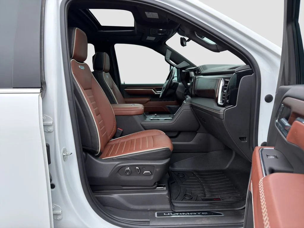 Used 2024 White GMC Denali Ultimate image 18