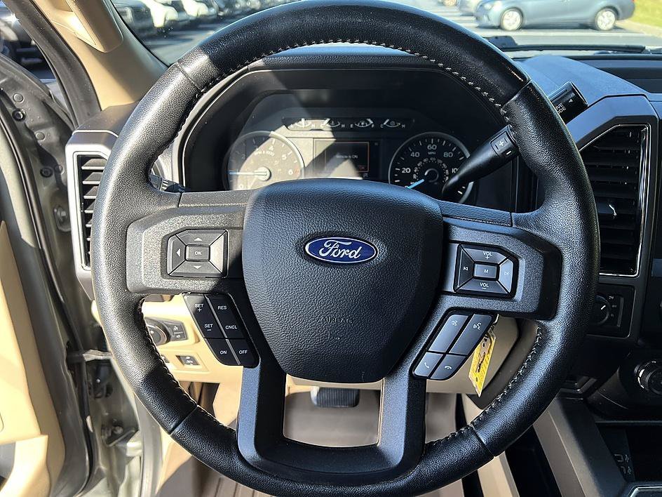Used 2020 Silver Spruce Metallic Ford XLT image 4