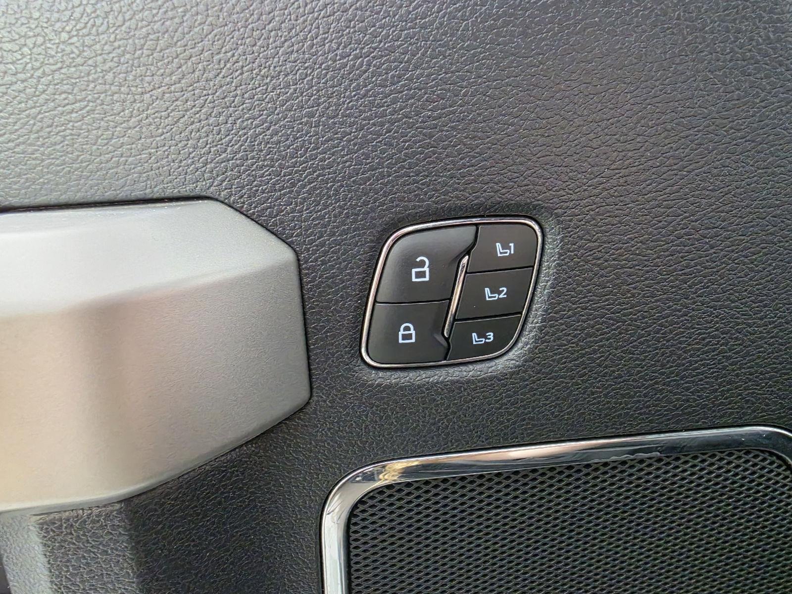 Used 2022 Antimatter Blue Ford LARIAT image 17