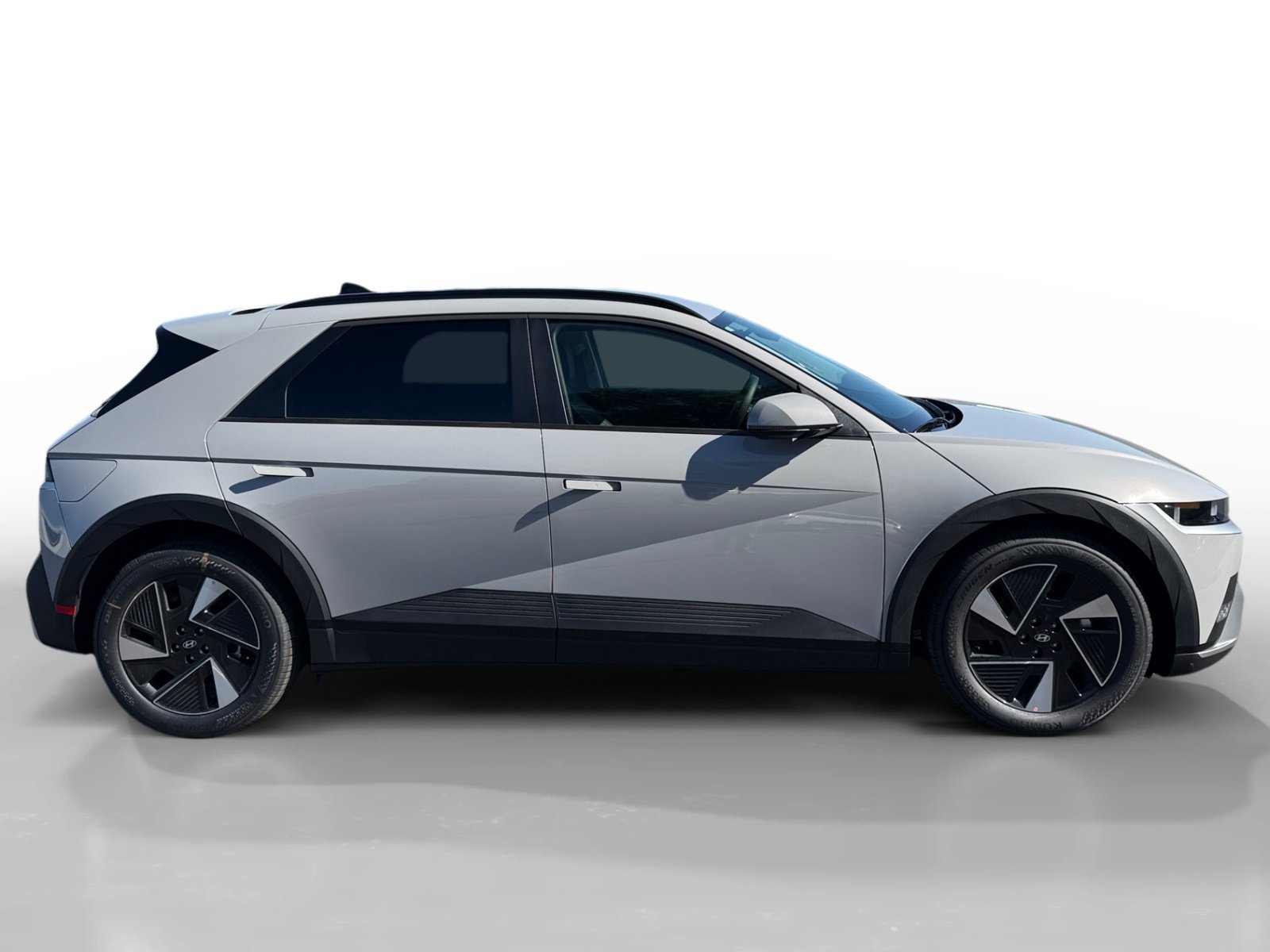 New 2027 Cyber Gray Hyundai SEL image 6