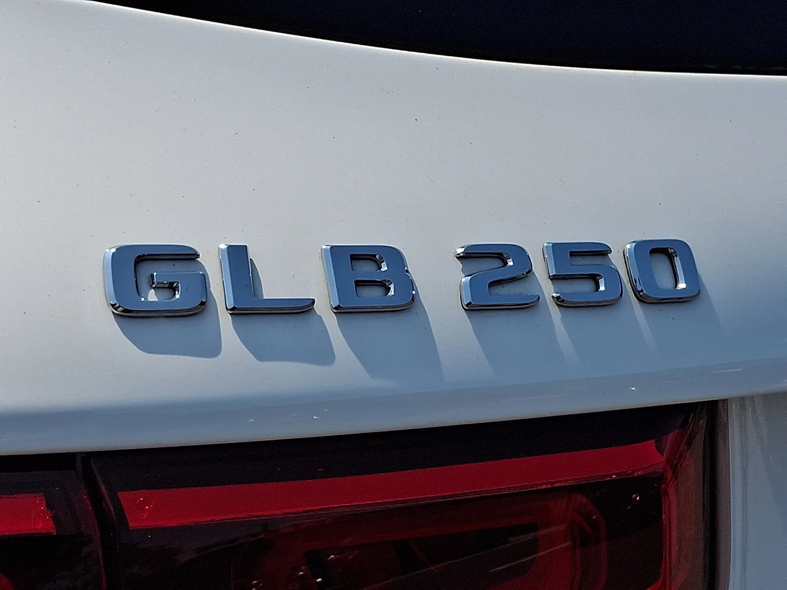 Used 2022 Polar White   149 Mercedes-Benz GLB 250 image 31
