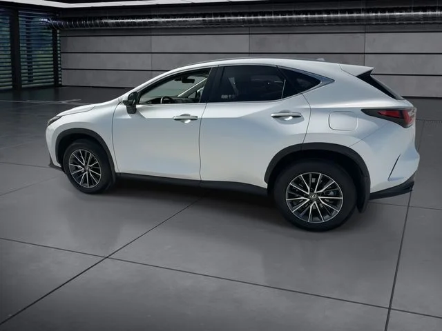 Used 2025 White Lexus 350 Premium image 6