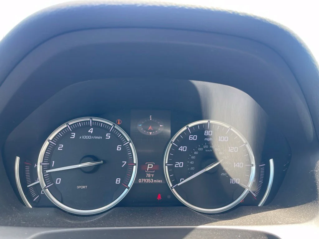 Used 2015 Gray Acura V6 Tech image 6