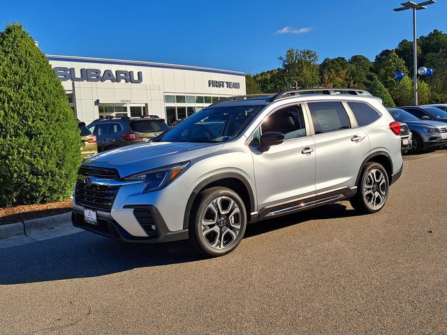 2027 Subaru ASCENT LIMITED 8-PASSENGER SUV Slide 2
