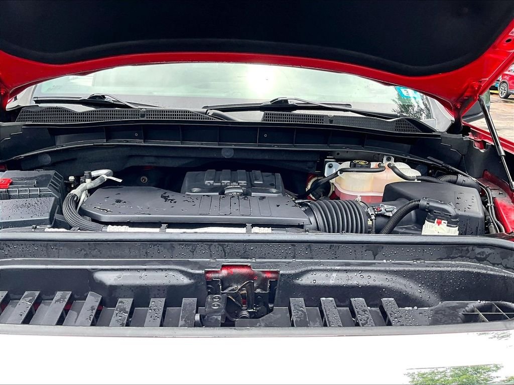 Used 2022 Cardinal Red GMC SLE image 29
