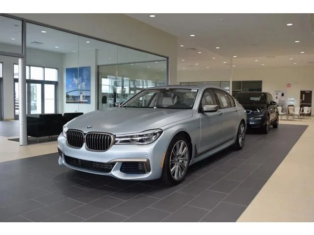 New 2026 Tanzanite Blue II Metallic BMW 530i xDrive image 25