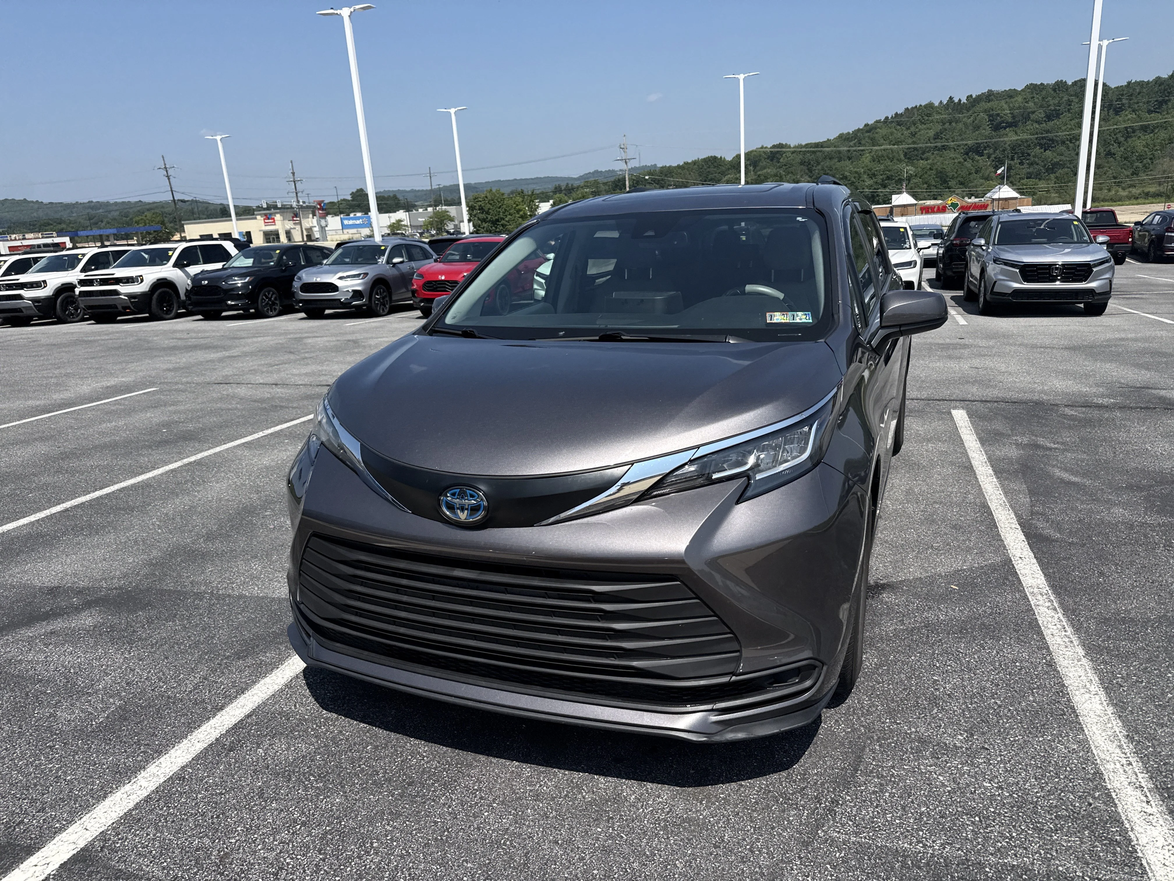 Used 2021 Predawn Gray Mica Toyota LE image 8