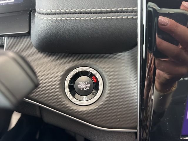 New 2026 Velvet Red Pearl-Coat Exterior Paint Jeep Laredo image 28