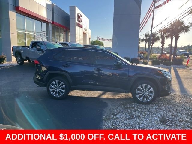 Used 2023  Toyota XLE Premium image 2