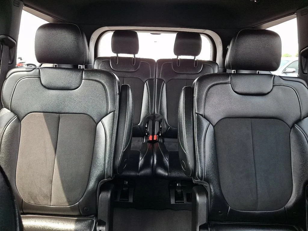 Used 2024 Red Jeep Altitude X 4x4 image 53