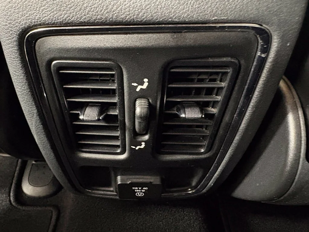 Used 2019 White Jeep Altitude image 40