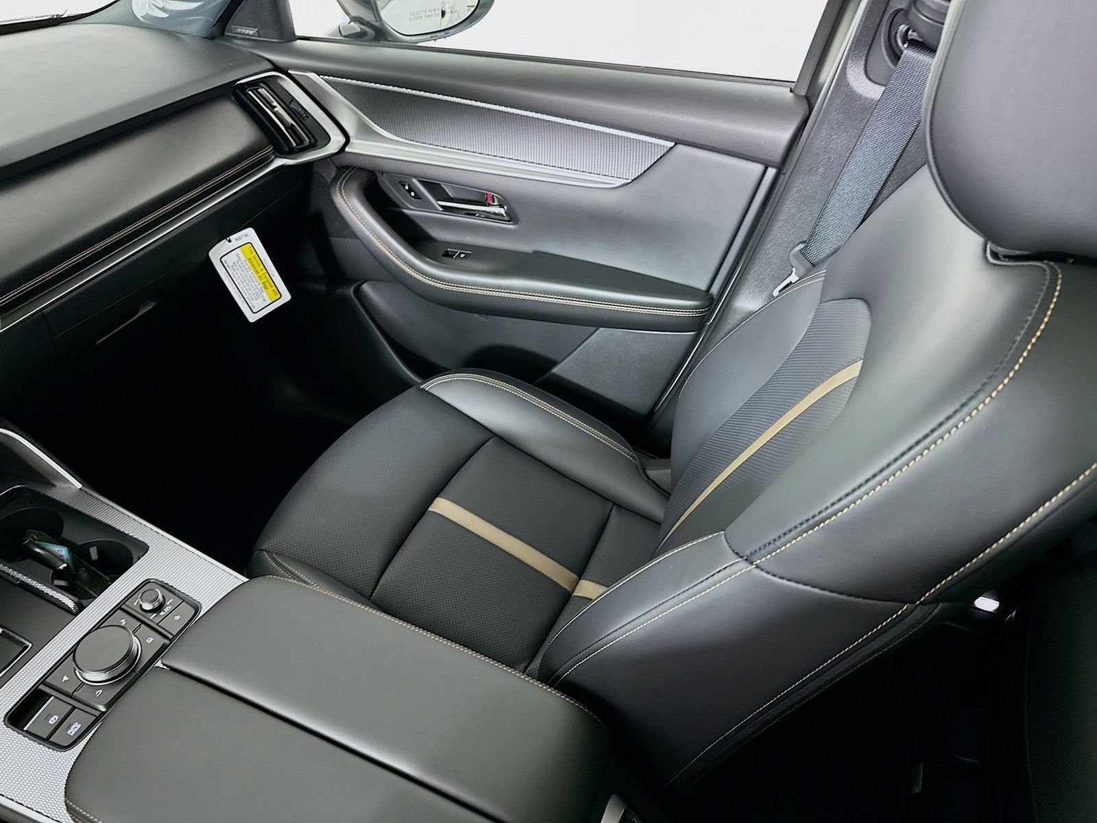 New 2026 Rhodium White Premium Mazda 3.3 Turbo S Premium AWD image 25