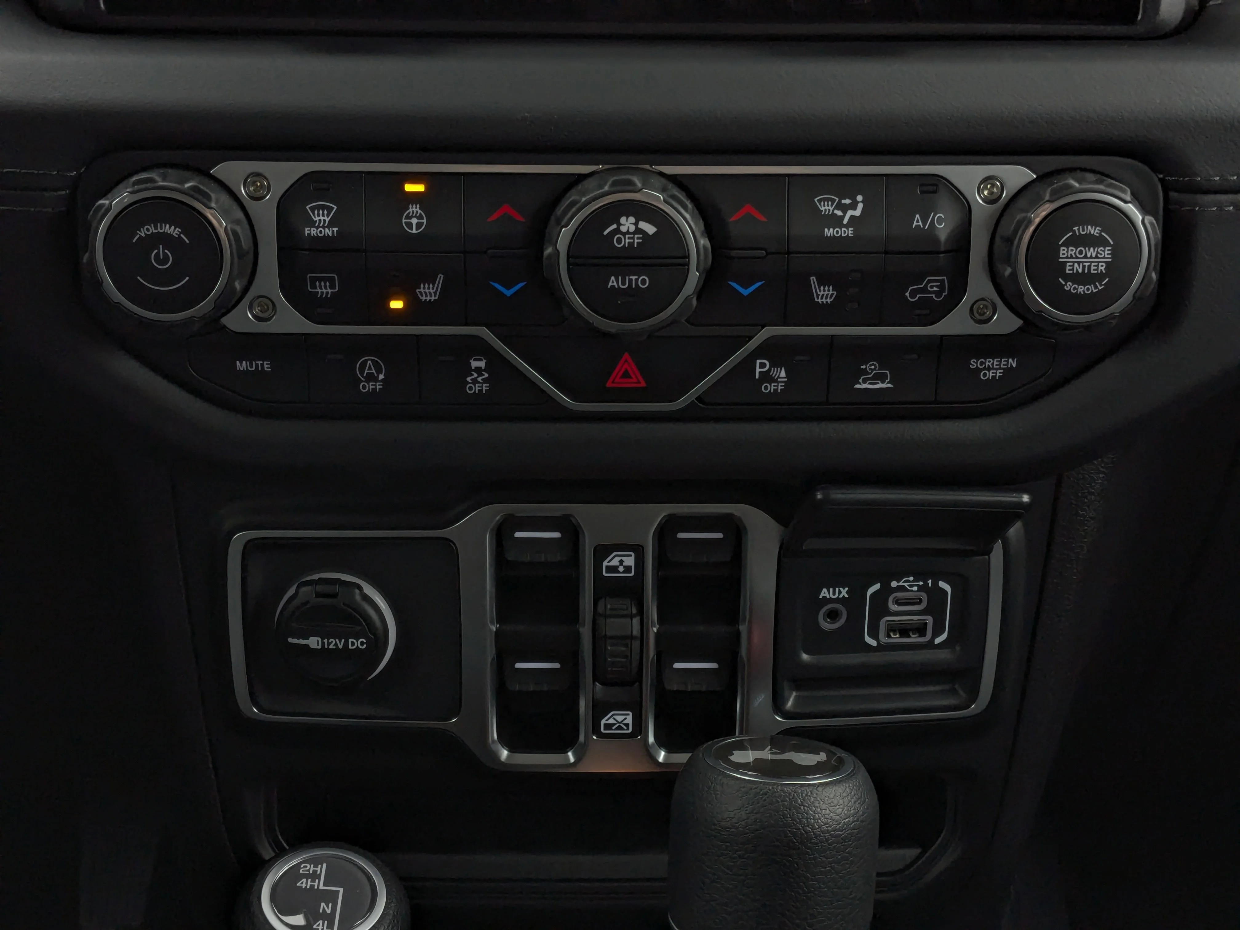 New 2026 Black Jeep Sahara - - Body-Color Top - Safety Group - 3.6L Pentastar V6 - Remote Start & tons more! image 20