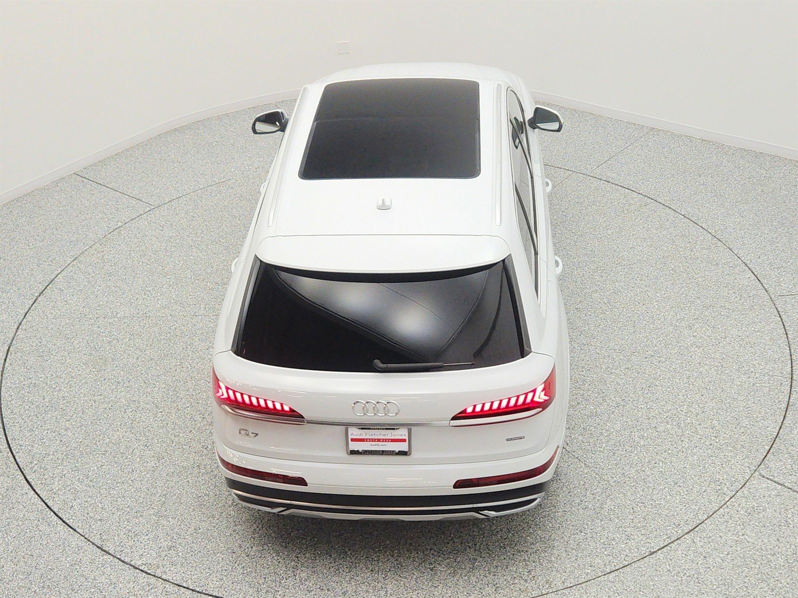 Used 2023 Glacier White Metallic Audi Premium Plus 45 TFSI quattro image 27