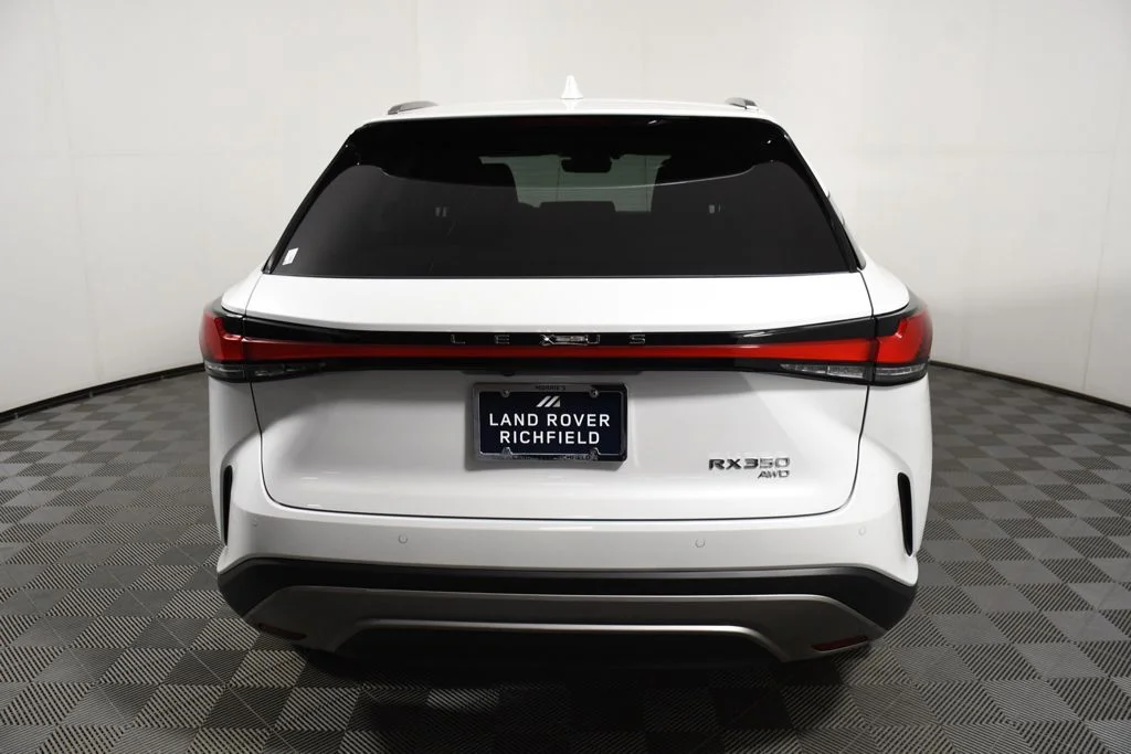 Used 2025 Eminent White Pearl Lexus 350 Premium image 5