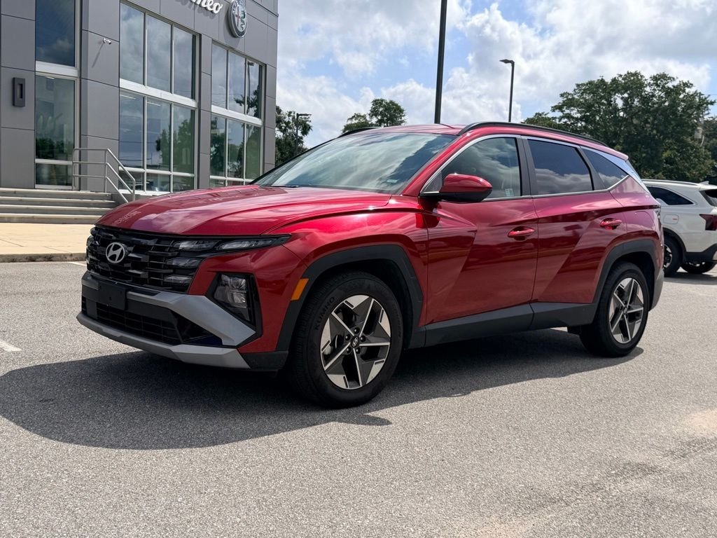 Used 2025 Red Hyundai SEL image 1