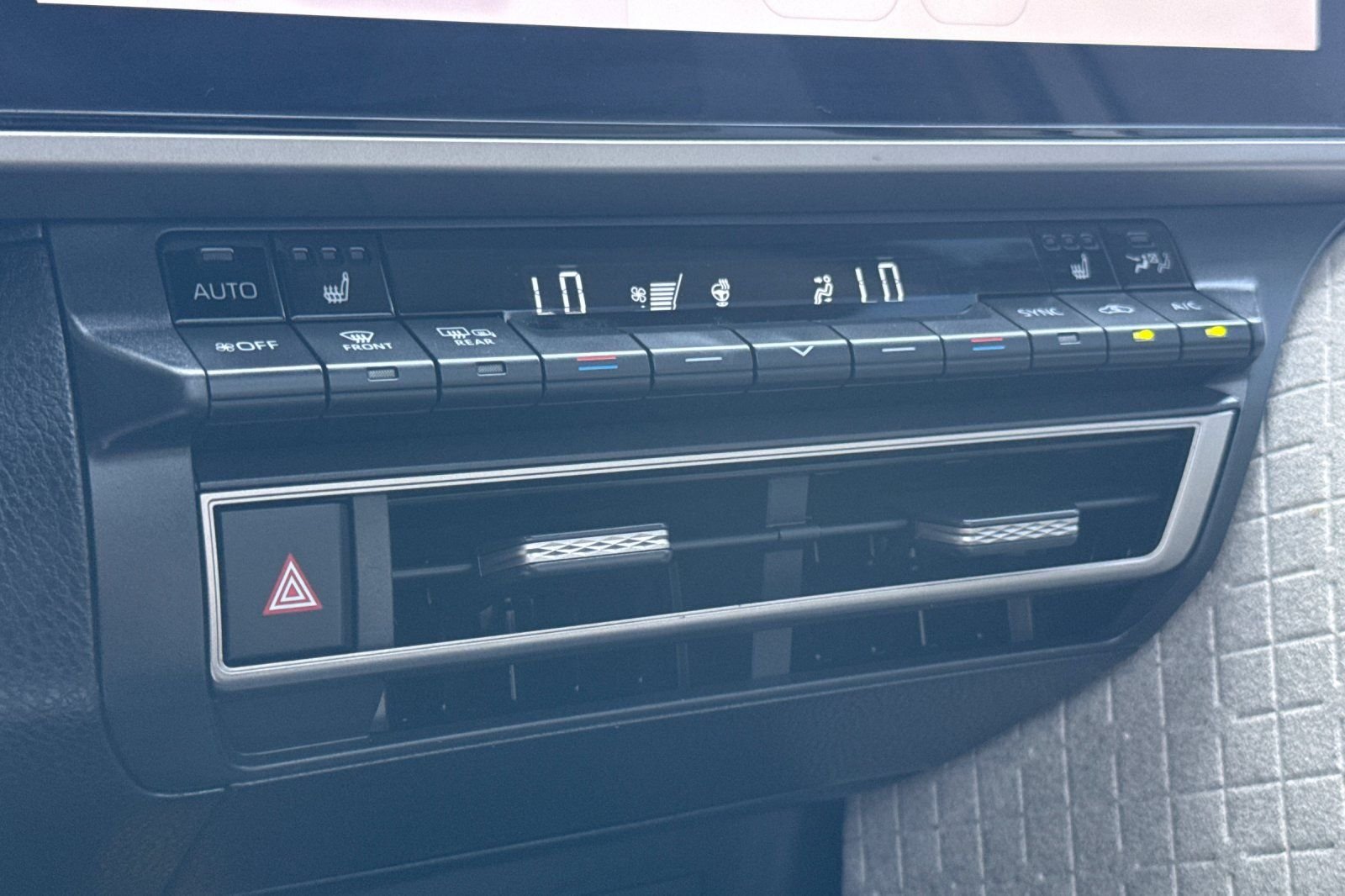 Used 2025 Beige Toyota XLE image 18
