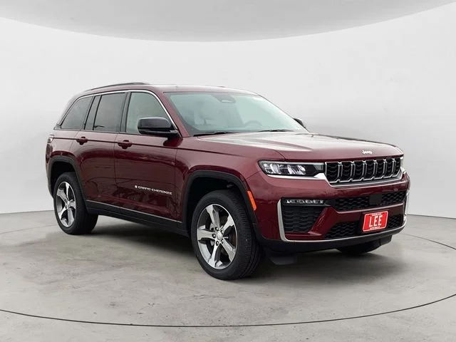 New 2026 Velvet Red Pearlcoat Jeep LIMITED 4X4 image 8