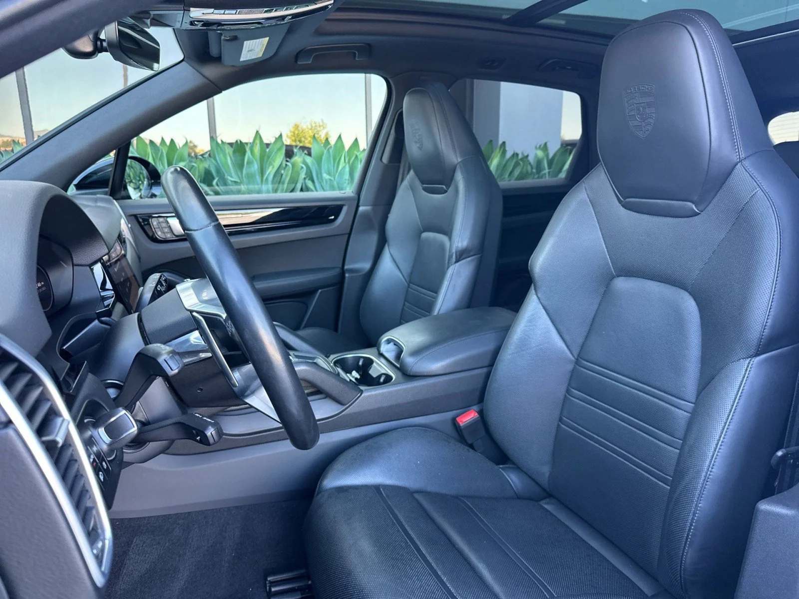 Used 2023 Black Porsche  image 5
