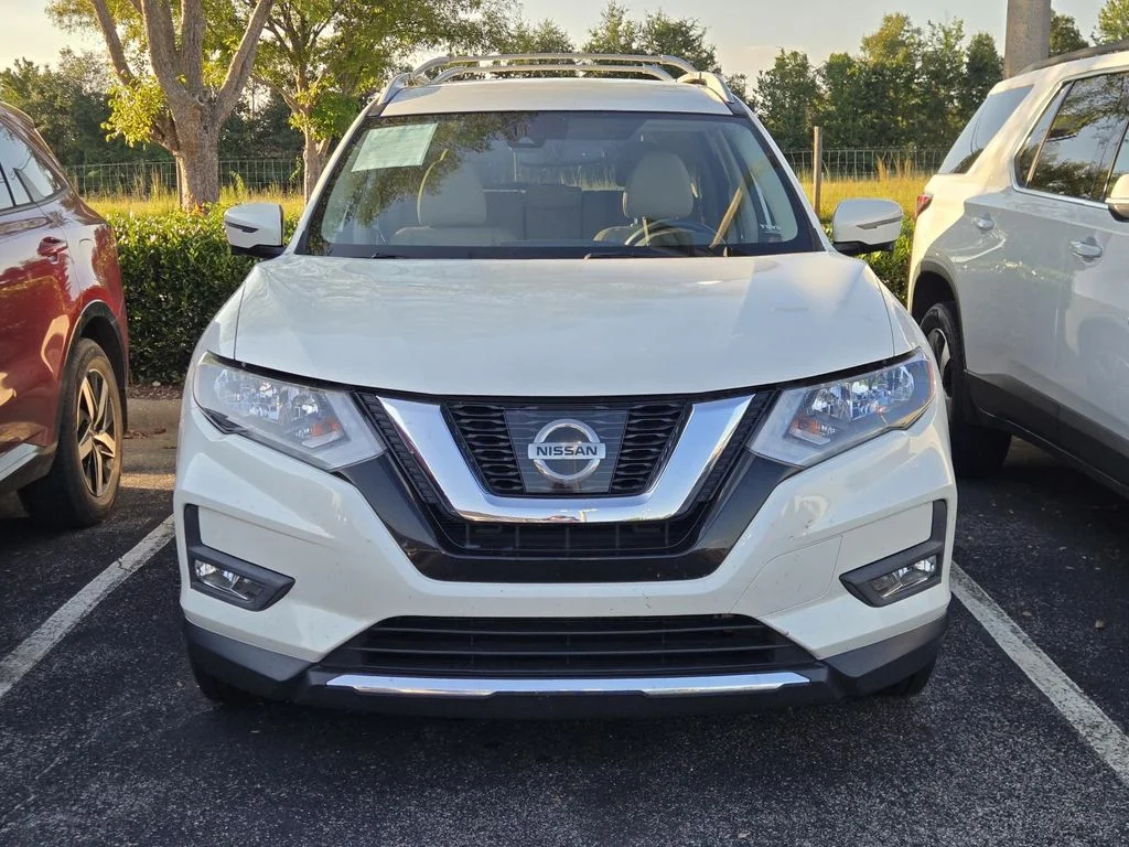 Used 2017 White Nissan SL image 2