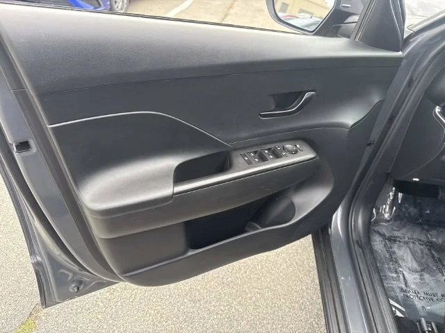2024 Hyundai Kona SEL - Photo 15