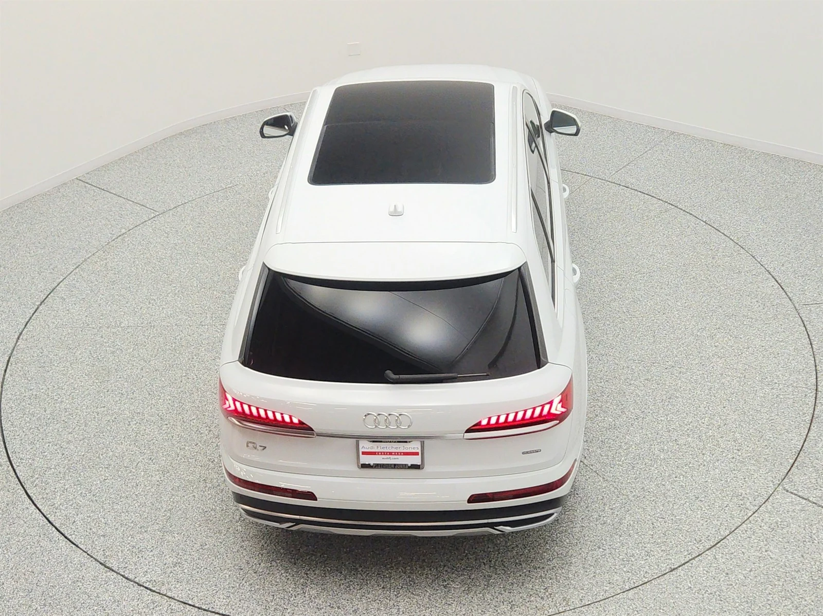 Used 2023 Glacier White Metallic Audi Premium Plus 45 TFSI quattro image 27