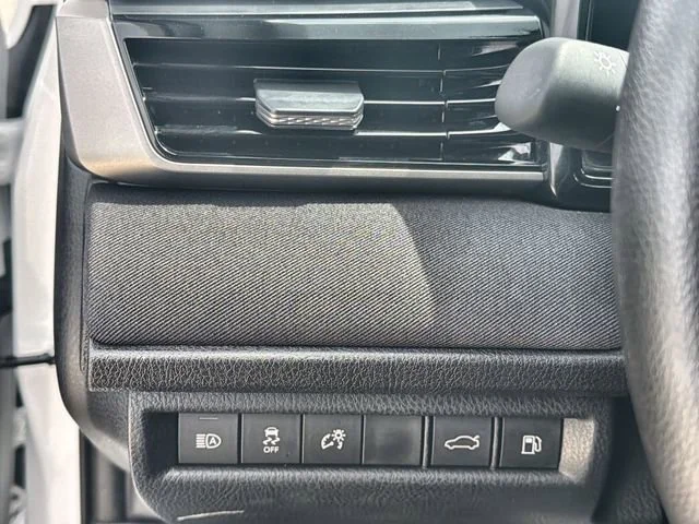 2026 Toyota Camry LE - Photo 17
