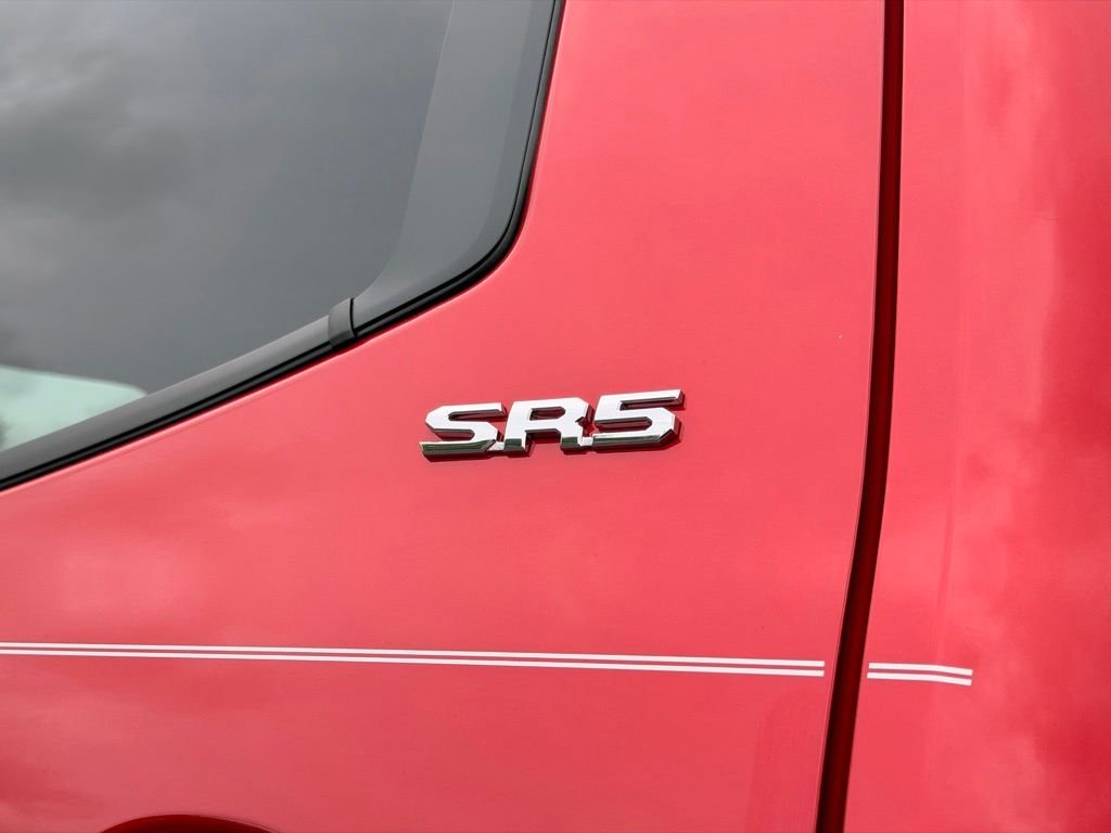 2026 Toyota Tundra SR5 - Photo 11