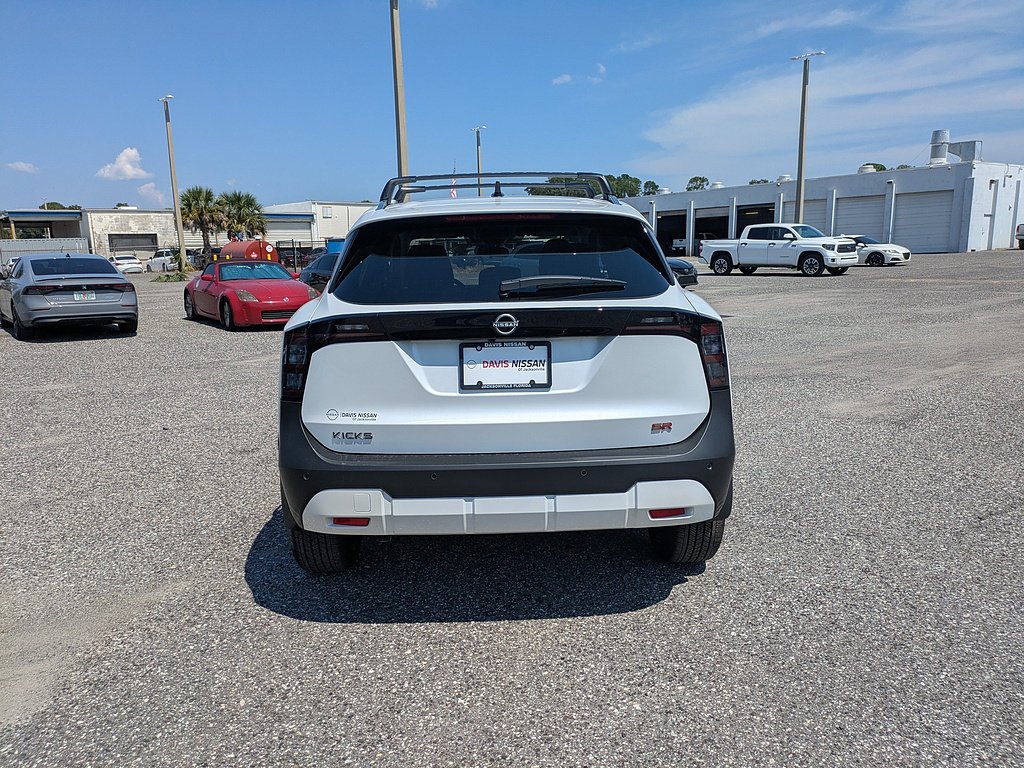 2026 Nissan KICKS SR - Photo 4