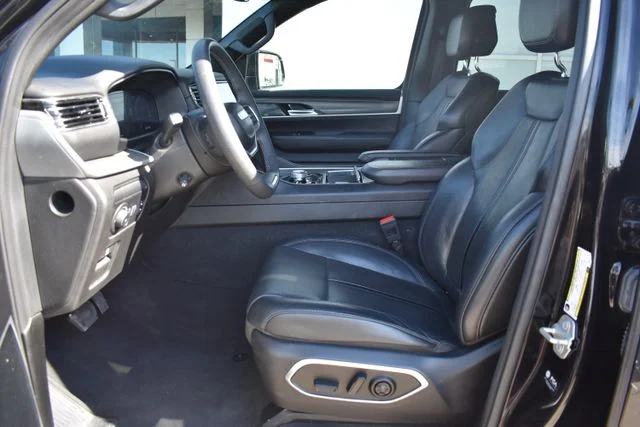 Used 2024 Black Jeep Series II image 14
