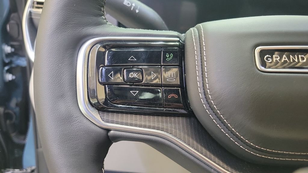 New 2026 Steel Blue Exterior Paint Jeep Summit Obsidian image 19