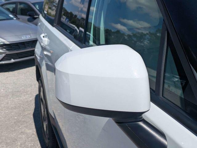 New 2026 White Hyundai SE image 10
