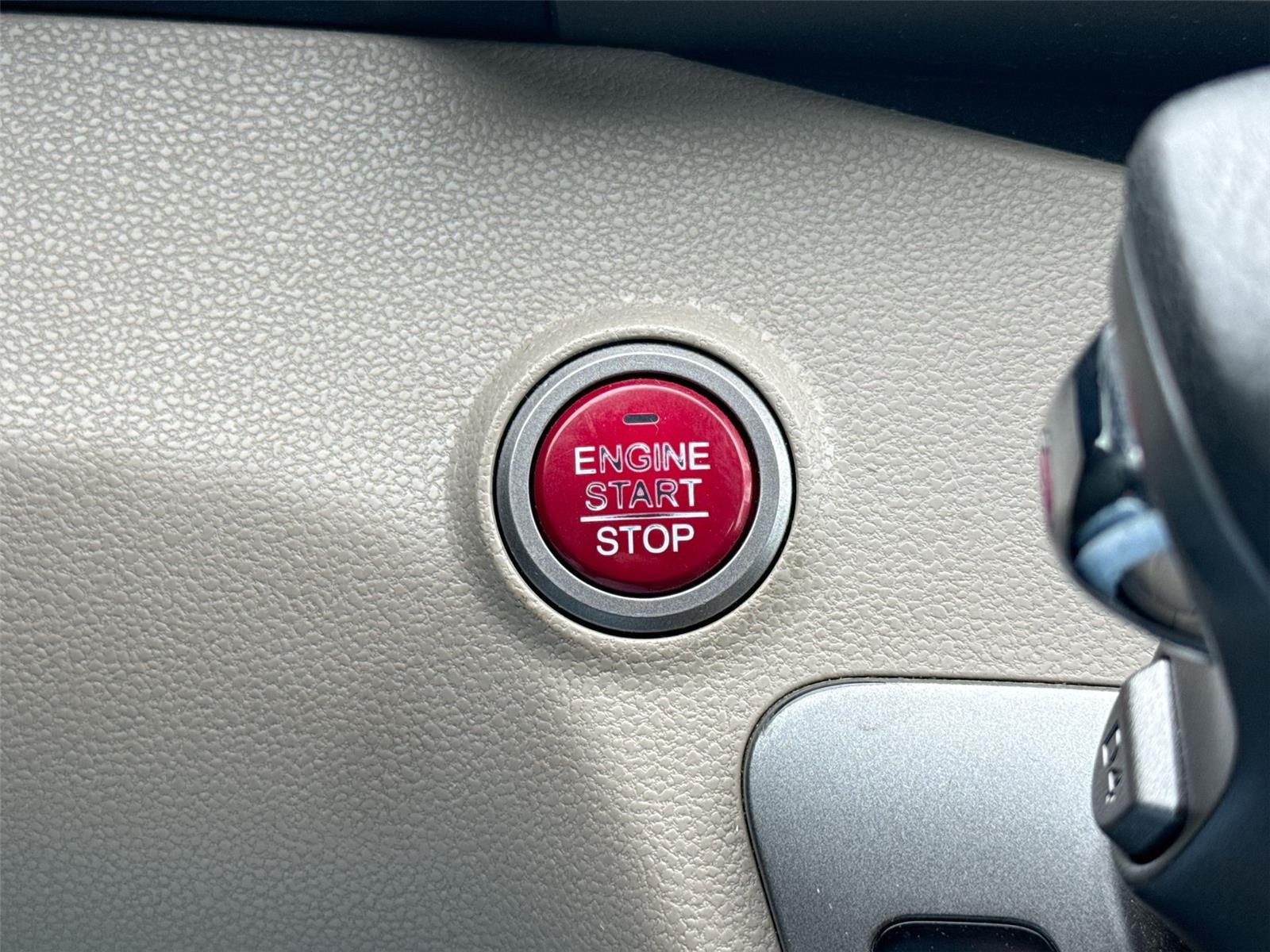 Used 2015  Honda EX-L image 36