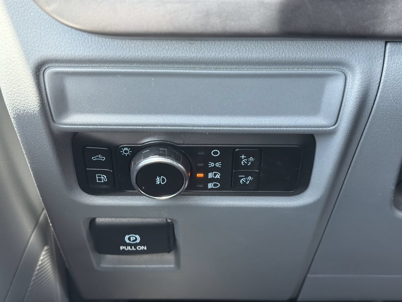 Used 2024 Silver Metallic Ford XLT image 26