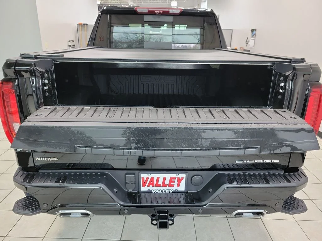 Used 2025 Black GMC Denali Ultimate image 14